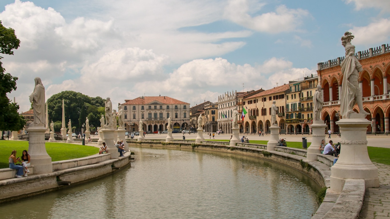 Prato della Valle: Una visita a la plaza más emblemática de Padua